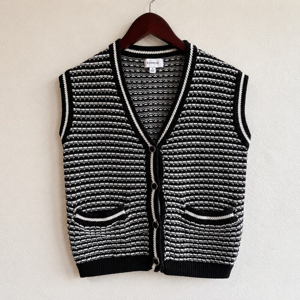 Evereve Black & White Striped Knit Sweater Vest – Size Small Enamel Buttons Prep